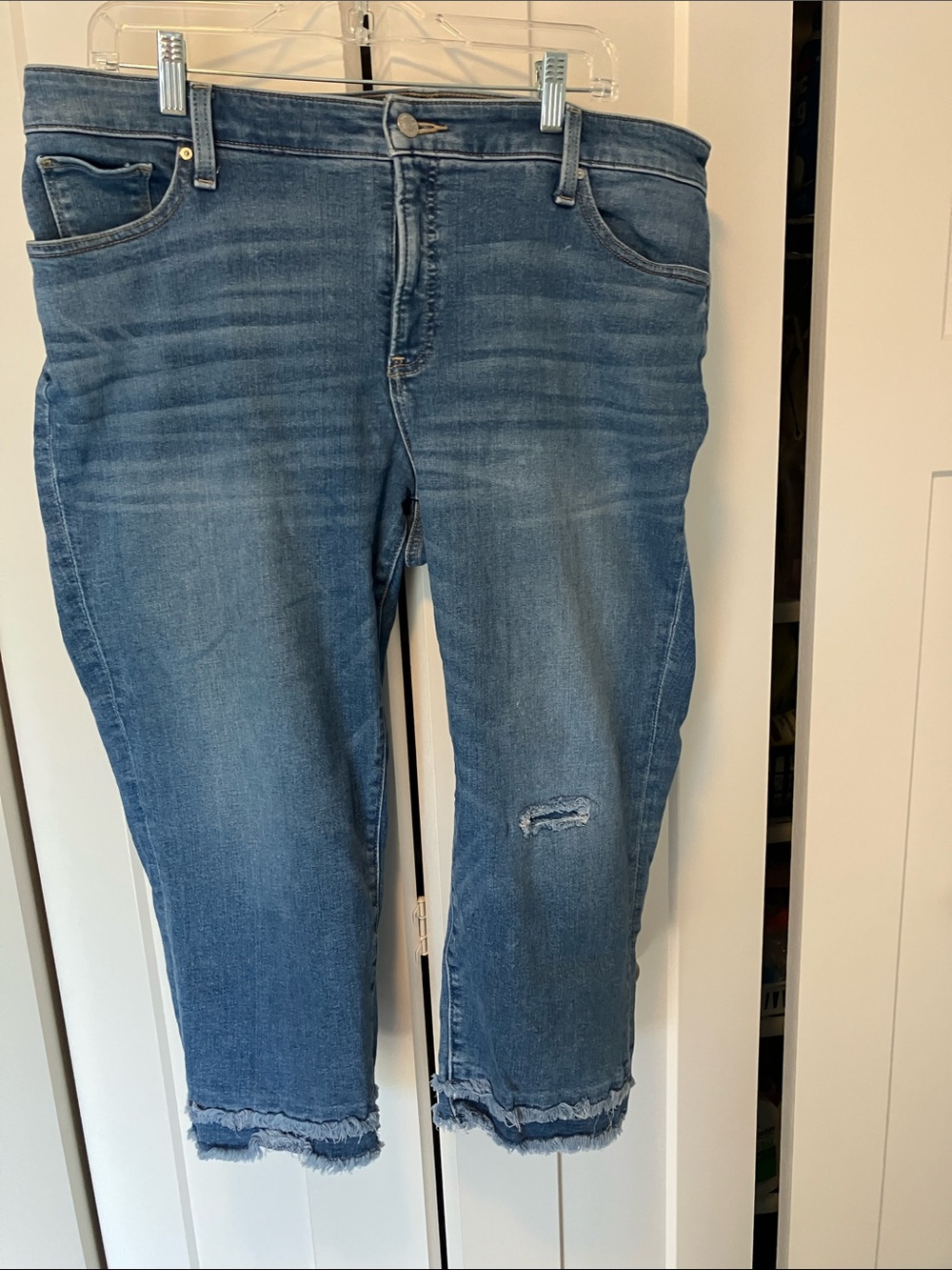 Size 16p Chico's Light Blue Denim Cropped Jeans